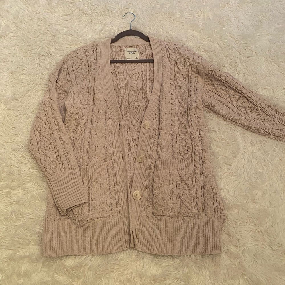 Abercrombie cardigan